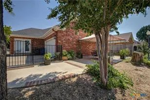 2223 Gruene Lake Dr, New Braunfels, TX 78130 - Photo 11