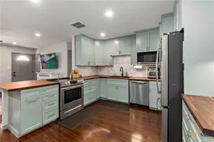 7860 FM1101, Seguin, TX 78155 - Photo 9