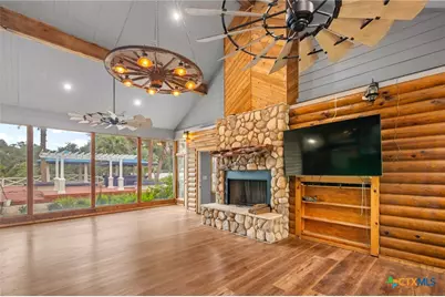 2955 Fannin Oaks, Victoria, TX 77905 - Photo 9