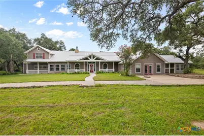 2955 Fannin Oaks, Victoria, TX 77905 - Photo 1