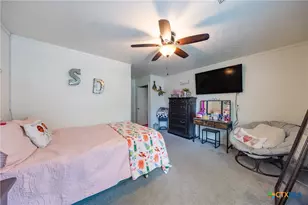 704 E 16th St, Cameron, TX 76520 - Photo 17