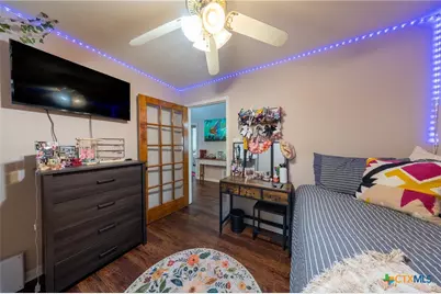 704 E 16th Street, Cameron, TX 76520 - Photo 15
