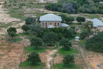 6887 Von Ormy Road, Von Ormy, TX 78073 - Photo 5
