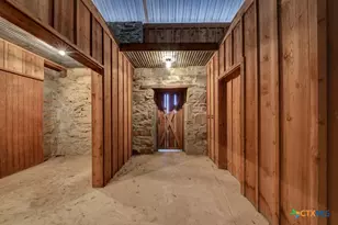 6887 Von Ormy Rd, Von Ormy, TX 78073 - Photo 35