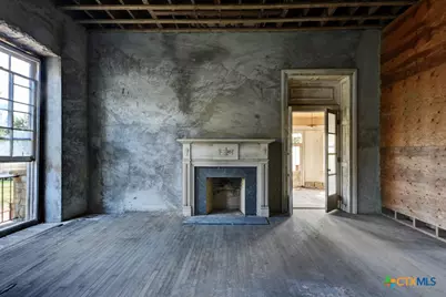 6887 Von Ormy Road, Von Ormy, TX 78073 - Photo 21