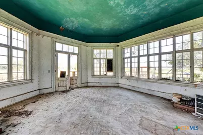 6887 Von Ormy Road, Von Ormy, TX 78073 - Photo 19