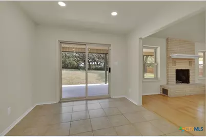 1260 Flaming Oak Drive, New Braunfels, TX 78132 - Photo 11