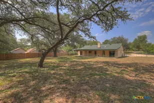 1260 Flaming Oak Dr, New Braunfels, TX 78132 - Photo 37