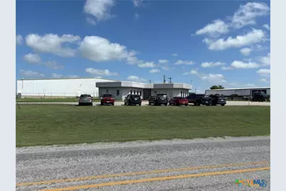 3040 W Interstate 10 Expressway, Seguin, TX 78155 - Photo 7