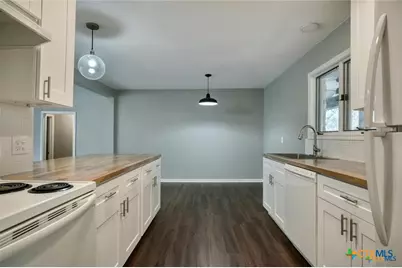 1529 N Colorado Street, Lockhart, TX 78644 - Photo 5