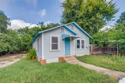 712 S Austin Street, Seguin, TX 78155 - Photo 3