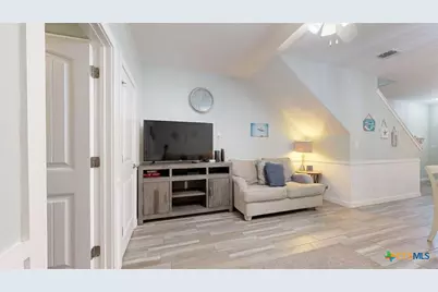 1813 S 11th Street #106, Port Aransas, TX 78373 - Photo 9