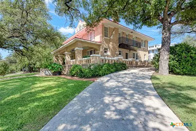 401 W 4th Street, Lampasas, TX 76550 - Photo 1