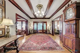 401 W 4th St, Lampasas, TX 76550 - Photo 5