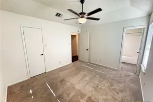 2221 Michigan St, New Braunfels, TX 78130 - Photo 13