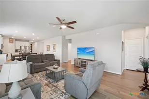 1281 Carl Gln, New Braunfels, TX 78130 - Photo 15