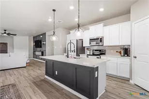 5743 St Charles Dr, Belton, TX 76513 - Photo 9