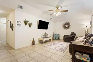 905 Black Diamond Cir, Hewitt, TX 76643 - Photo 9