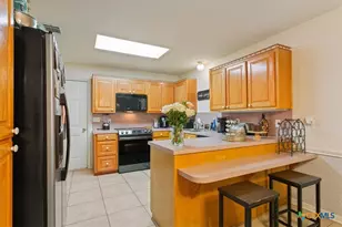 905 Black Diamond Cir, Hewitt, TX 76643 - Photo 13