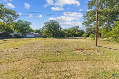 305 S Austin, Holland, TX 76534 - Photo 7