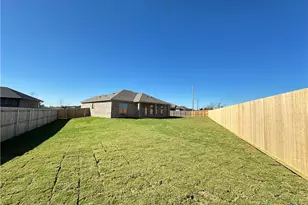 1019 Alice Cir, Temple, TX 76502 - Photo 23