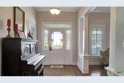 204 S Valley Street, Cuero, TX 77954 - Photo 7