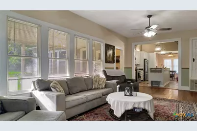 204 S Valley Street, Cuero, TX 77954 - Photo 13