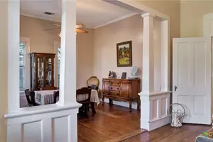 204 S Valley St, Cuero, TX 77954 - Photo 5