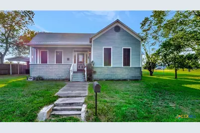 204 S Valley Street, Cuero, TX 77954 - Photo 3