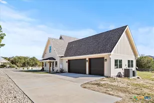 2346 Haven Bluff Ct, New Braunfels, TX 78132 - Photo 5