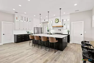 2346 Haven Bluff Court, New Braunfels, TX 78132 - Photo 9