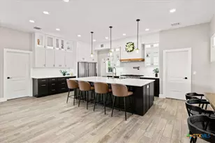 2346 Haven Bluff Ct, New Braunfels, TX 78132 - Photo 9