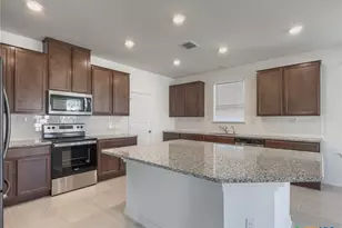 440 Sunrise Pk, Seguin, TX 78155 - Photo 13