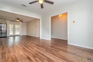 919 Holly St, Copperas Cove, TX 76522 - Photo 13