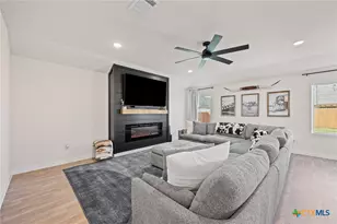 600 Davis Mountain Dr, Lockhart, TX 78644 - Photo 7