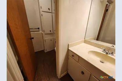 1274 Hillcrest Drive, New Braunfels, TX 78130 - Photo 11