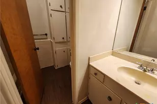 1274 Hillcrest Dr, New Braunfels, TX 78130 - Photo 11