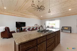 1441 Co Rd 111, Lampasas, TX 76550 - Photo 11