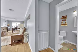 6747 Sunlit Pass Dr, San Antonio, TX 78239 - Photo 17