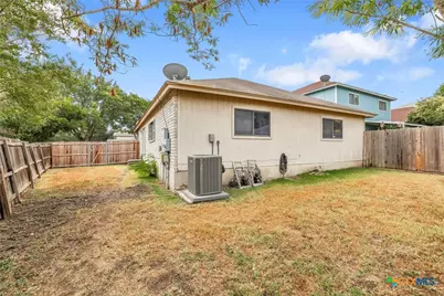 6747 Sunlit Pass Drive, San Antonio, TX 78239 - Photo 35