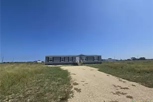 200 Beckham Dr, Dale, TX 78616 - Photo 1