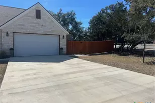 1 Stepping Stone Ct, Wimberley, TX 78676 - Photo 5