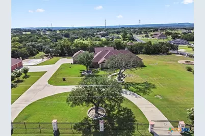 180 Honeysuckle Drive, Killeen, TX 76549 - Photo 13