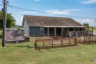 2507 Boyd Rd, Port Lavaca, TX 77979 - Photo 9