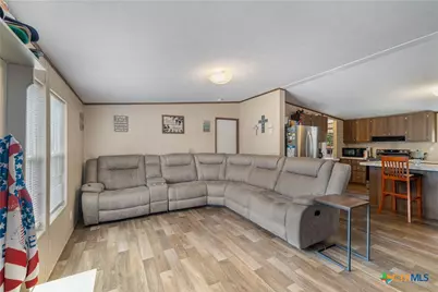 111 Charles St., Cuero, TX 77954 - Photo 5