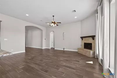 633 Vale Court, New Braunfels, TX 78132 - Photo 9