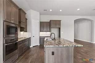 633 Vale Ct, New Braunfels, TX 78132 - Photo 13