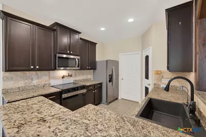 6370 Daisy Way, New Braunfels, TX 78132 - Photo 13