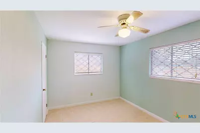 101 Canterbury Lane, Victoria, TX 77904 - Photo 29