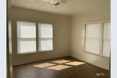 1521 N Hamilton Street, Gonzales, TX 78629 - Photo 7